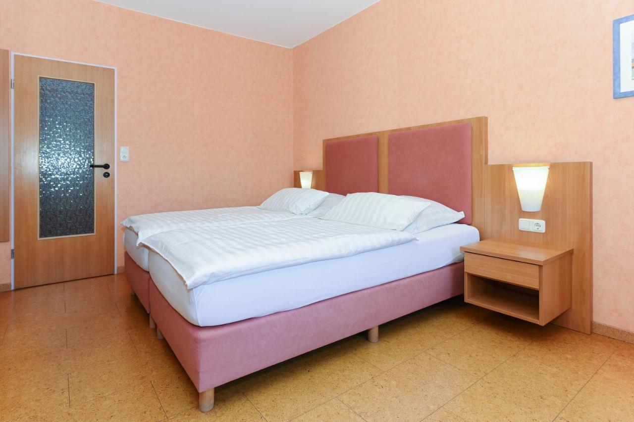 Hotel-Pension Altes Siel Bensersiel Extérieur photo