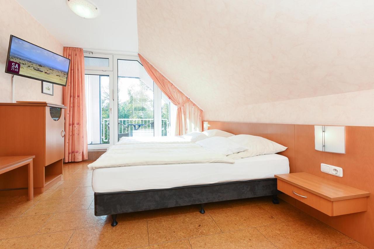Hotel-Pension Altes Siel Bensersiel Extérieur photo