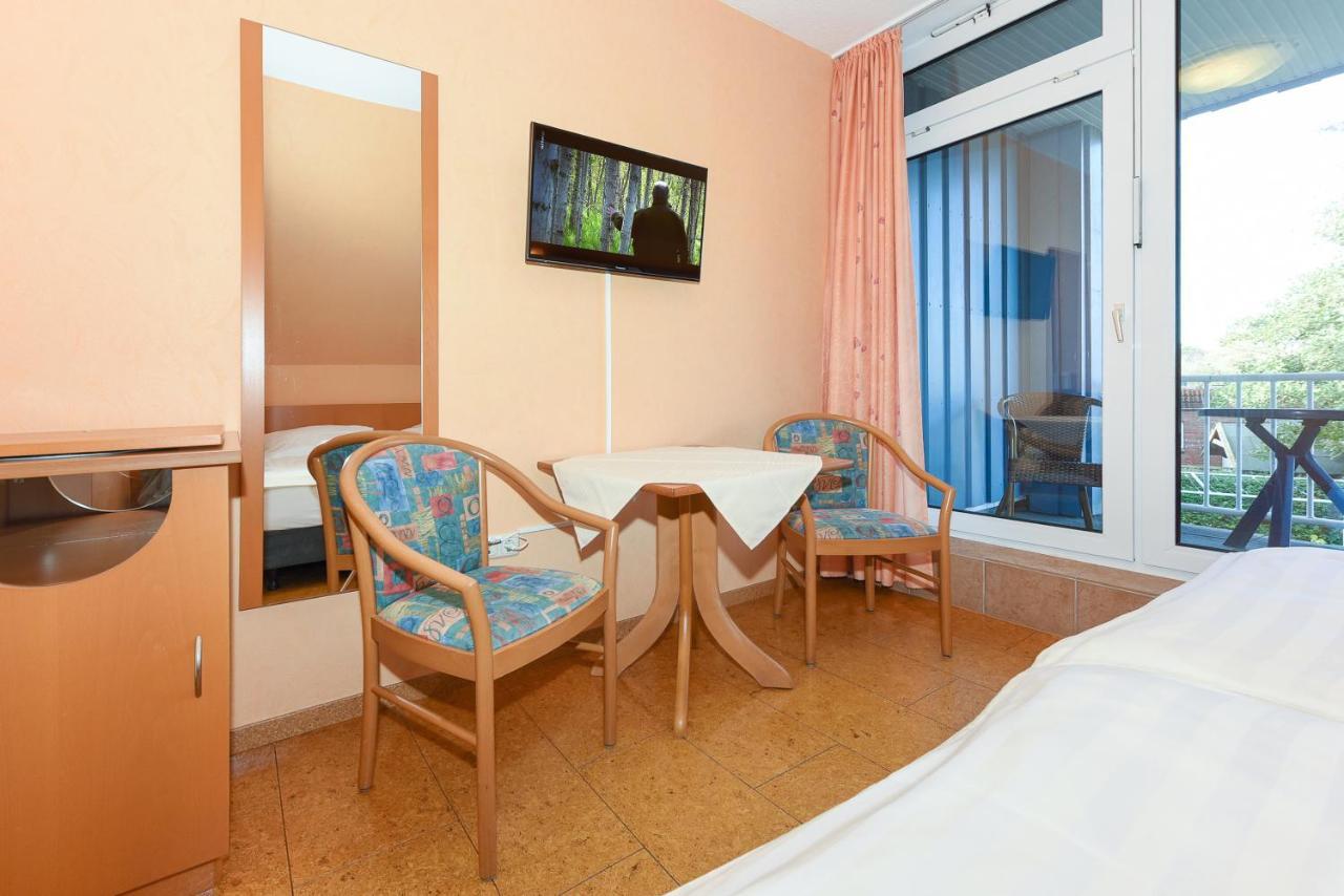 Hotel-Pension Altes Siel Bensersiel Extérieur photo